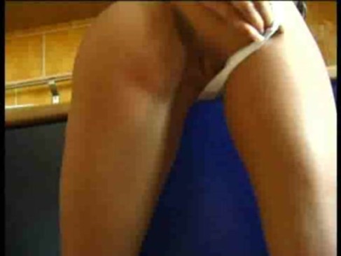 Превосходный кухонный стриптиз